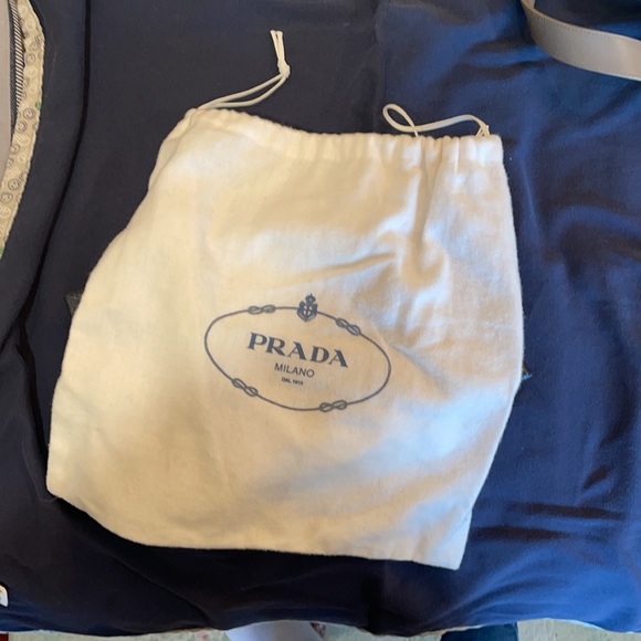 Prada box - Picture 5 of 5